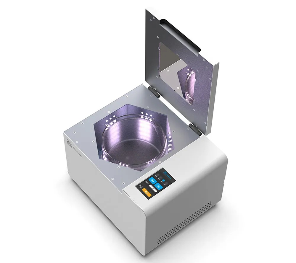 Полимеризационная УФ-камера PioNext UVO2 — оборудование для ускоренной постобработки заготовок после 3D-печати в клинике. Позволяет выполнять отверждение изделий за 1-5 минут без обращения в лабораторию, с контролем качества на каждом этапе и быстрым пере фото